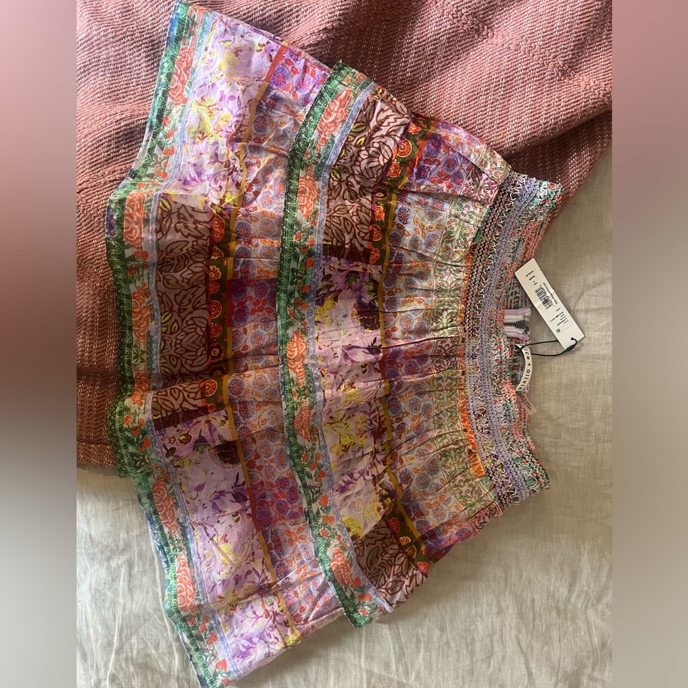 Alice & Olivia skirt NWT